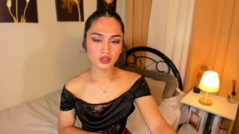 catalina2605 online show from September 22, 6:45 pm