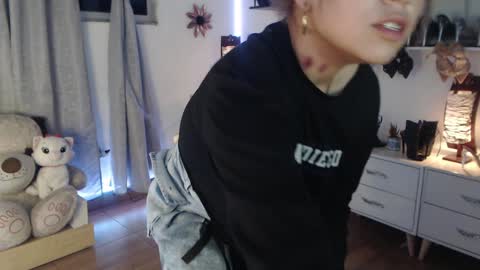 Snapshot of catalina_bruce2 chatting on January 11, 10:29 am Catalina bruce2 online show from January 11, 10:29 am