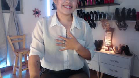 Snapshot of catalina_bruce2 chatting on January 18, 7:38 am Catalina bruce2 online show from January 18, 7:38 am