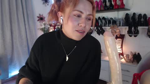 Snapshot of catalina_bruce2 chatting on December 28, 6:06 am Catalina bruce2 online show from December 28, 6:06 am
