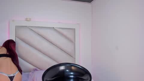 Snapshot of catalina_jade chatting on September 15, 1:23 pm Cata online show from September 15, 1:23 pm