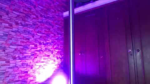 Catalina online show from September 20, 8:45 pm