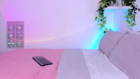      online show from September 30, 9:25 pm