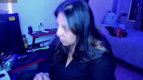  Mia   online show from October 6, 4:41 am