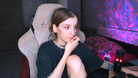 Snapshot of cath_dysphoria_ chatting on December 20, 11:16 pm CATH online show from December 20, 11:16 pm
