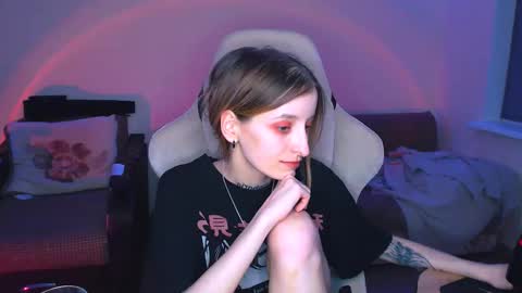 Snapshot of cath_dysphoria_ chatting on March 8, 1:06 am CATH online show from March 8, 1:06 am