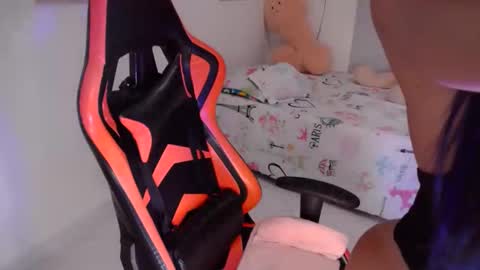 Snapshot of cathaleyasex chatting on February 18, 4:03 pm CathaleyaSex online show from February 18, 4:03 pm