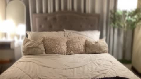 cathalina harake online show from October 2, 10:08 pm