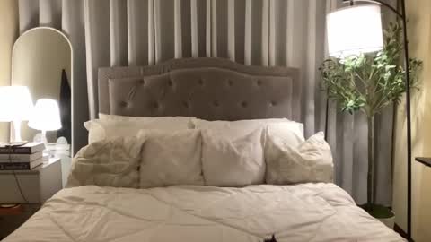 Snapshot of cathalina_goddess chatting on February 4, 1:48 pm cathalina harake online show from February 4, 1:48 pm