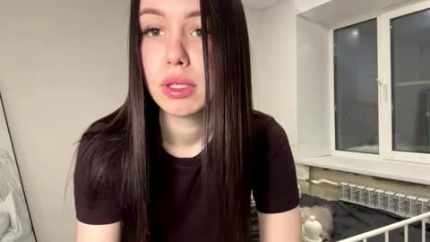 Lolly online show from February 10, 3:04 pm