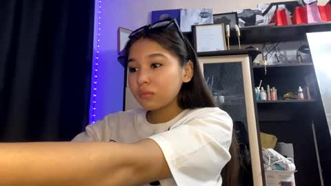 catherinepirs online show from April 14, 12:52 pm