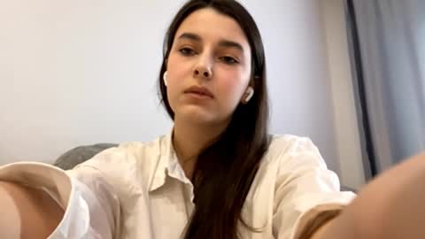 Emma online show from October 12, 6:06 am