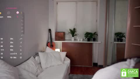 Snapshot of cathleenleoni chatting on September 15, 6:53 pm Eva online show from September 15, 6:53 pm