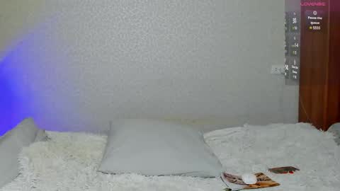 Tobi Den online show from March 8, 1:14 pm