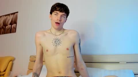 Tobi Den online show from October 6, 8:54 am