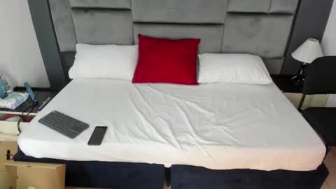 Catleya online show from December 20, 12:23 pm