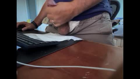Snapshot of catmandoo21001 chatting on September 19, 9:18 pm catmandoo21001 online show from September 19, 9:18 pm