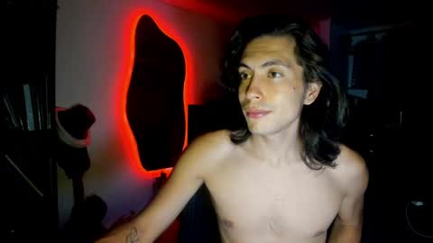 catnuaa online show from April 30, 5:34 am