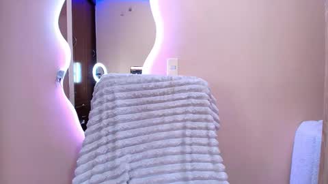 Cattleya online show from January 19, 4:22 am