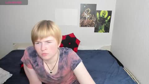 cattie_w_ online show from November 25, 1:15 am