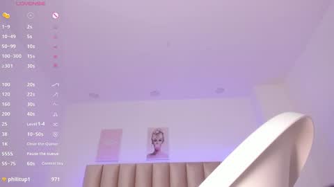 Snapshot of catvalentinee_ chatting on March 7, 8:56 am catvalentinee_ online show from March 7, 8:56 am