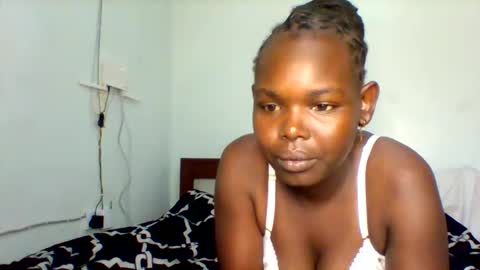 Snapshot of cavy_sweet chatting on December 7, 6:59 am Mecy online show from December 7, 6:59 am
