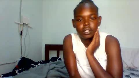 Snapshot of cavy_sweet chatting on December 4, 8:28 am Mecy online show from December 4, 8:28 am