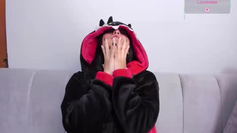 caylincollins online show from December 14, 3:57 am