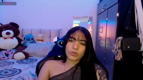 Snapshot of caylinn19 chatting on September 14, 4:37 am Caylinn online show from September 14, 4:37 am