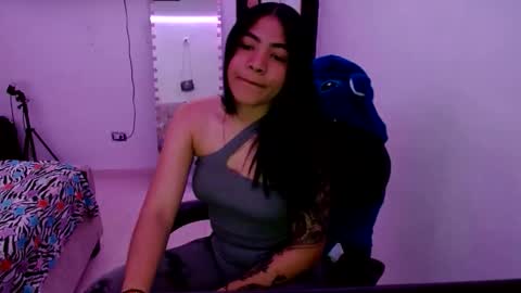 Caylinn online show from November 26, 12:02 pm