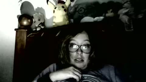 cdutton1997 online show from June 1, 2:46 am
