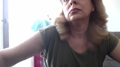 cecylya4u online show from September 16, 9:44 am