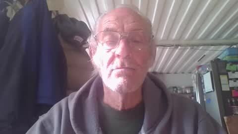 Chuck online show from September 19, 6:33 pm