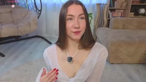 Josie Manesi online show from November 26, 6:43 am