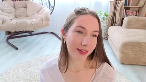 Josie Manesi online show from November 5, 6:37 am