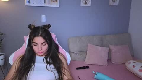 Snapshot of celeste_1star chatting on September 10, 11:17 pm celeste_1star online show from September 10, 11:17 pm