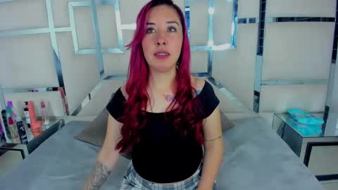 Snapshot of celeste_hillx chatting on March 9, 3:54 am celeste_hillx online show from March 9, 3:54 am