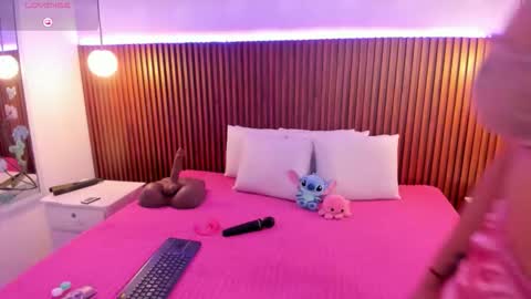 Sofia Castrillon online show from October 28, 12:17 pm