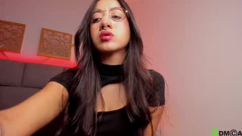 Snapshot of celeste_wayne chatting on March 1, 11:47 pm Celeste Wayne online show from March 1, 11:47 pm