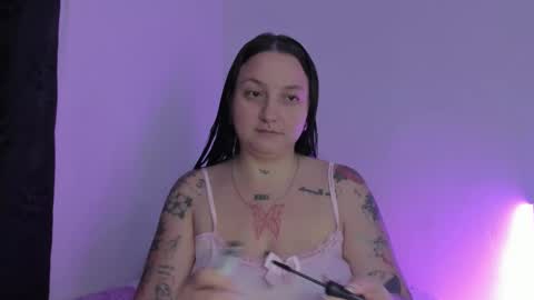 Celeste Y Pipe online show from February 4, 3:10 am