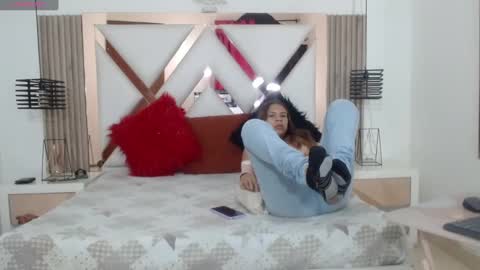 Snapshot of celesteanddylan chatting on February 23, 1:21 pm Celeste AND Dylan online show from February 23, 1:21 pm