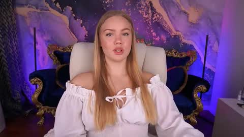 celestenoirr online show from October 9, 6:41 am