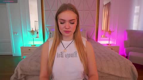 celestenoirr online show from December 16, 7:58 am