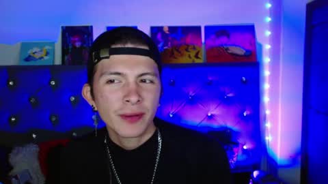 I am Valentinn online show from March 7, 1:42 am