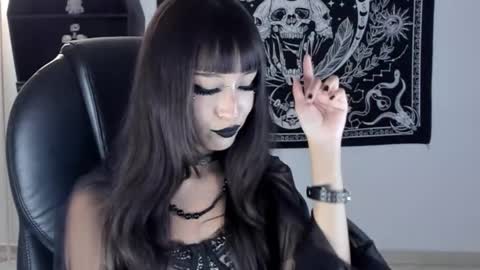   online show from October 29, 8:31 pm