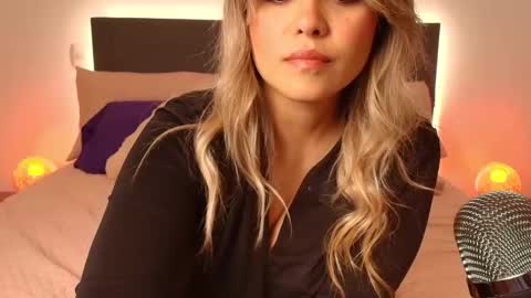 Celia online show from January 13, 2:41 am