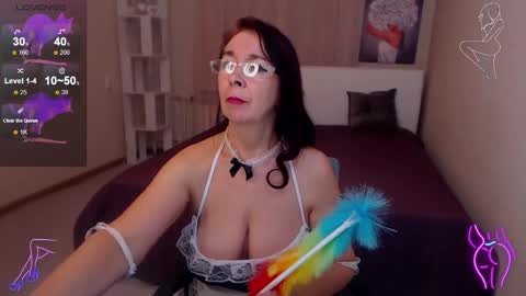 Snapshot of celine_faer1 chatting on February 14, 5:14 pm Celine online show from February 14, 5:14 pm