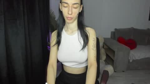 Celine Roxelle online show from April 3, 8:27 pm