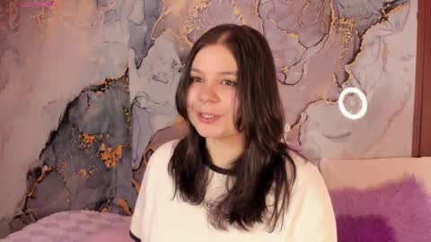 Hello guys my name is Sofi and Lizzie and  Vanessa online show from February 21, 6:27 am