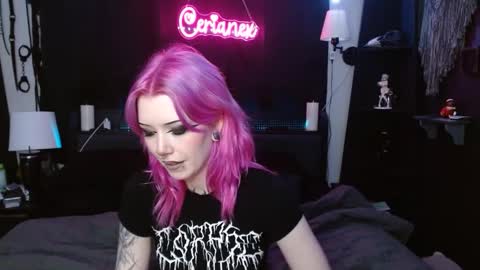 Averi online show from March 1, 2:26 am